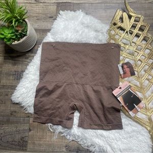 Thalia Sodi Knit Waist Shaping Shorts Shapewear